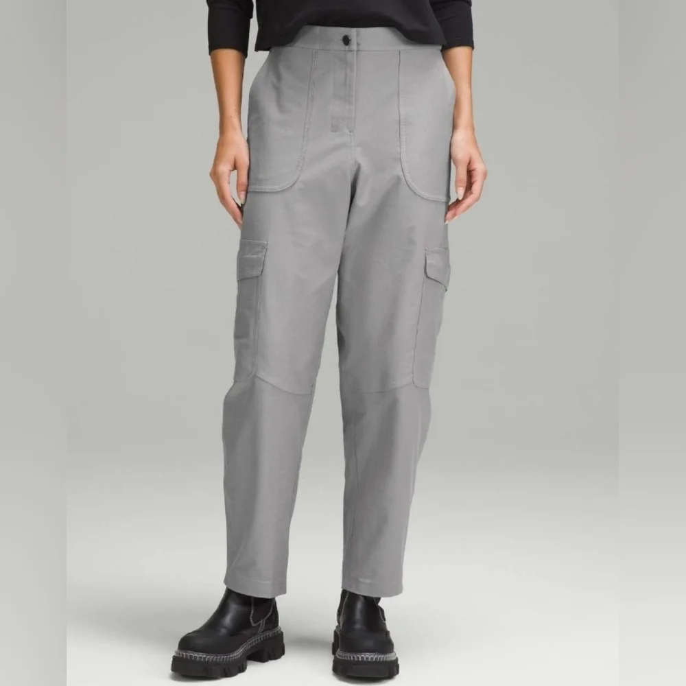 Lululemon Light Utilitech Cargo Pocket High-Rise Pant In Rhino Grey - Picture 2 of 8